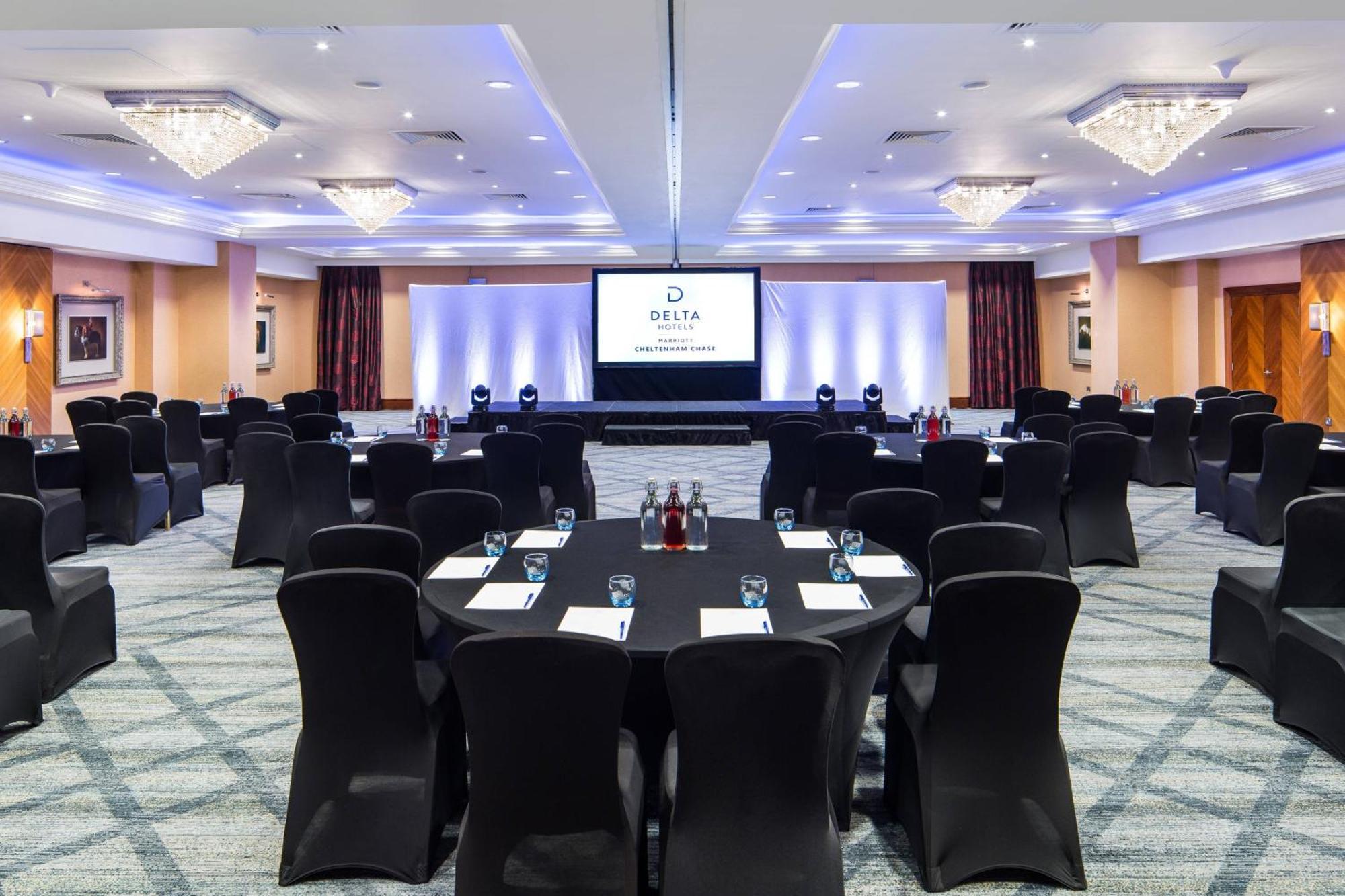 Delta Hotels By Marriott Cheltenham Chase Ngoại thất bức ảnh