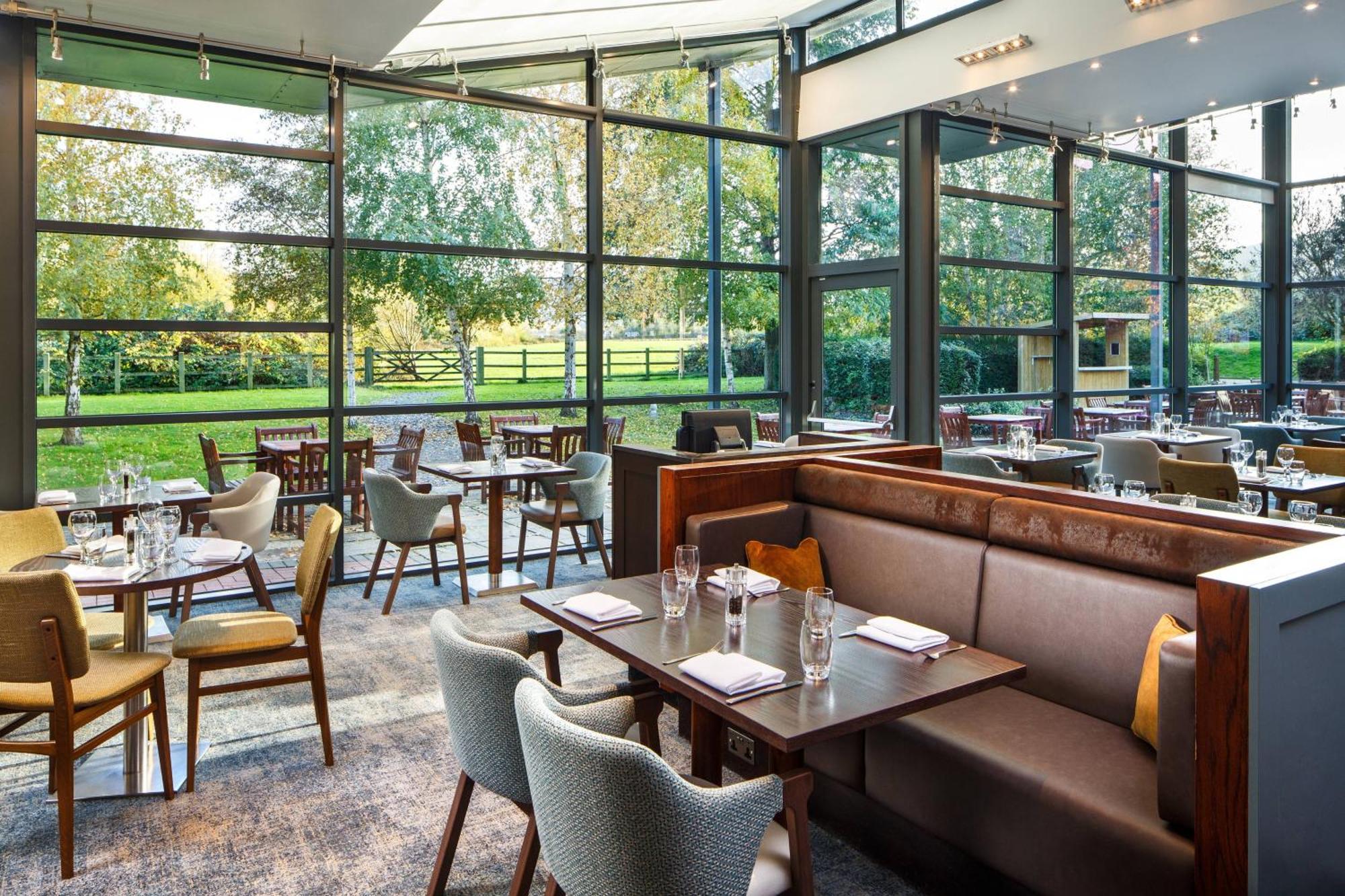 Delta Hotels By Marriott Cheltenham Chase Ngoại thất bức ảnh