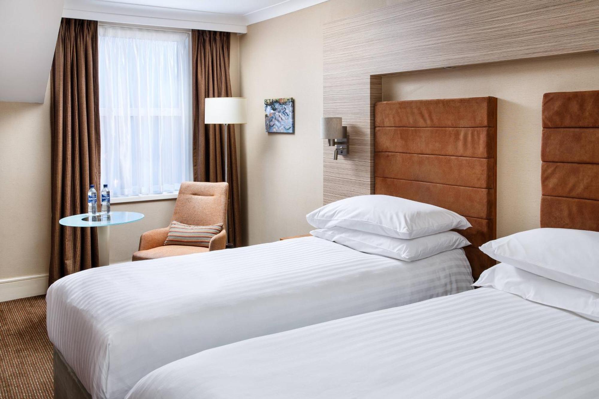 Delta Hotels By Marriott Cheltenham Chase Ngoại thất bức ảnh